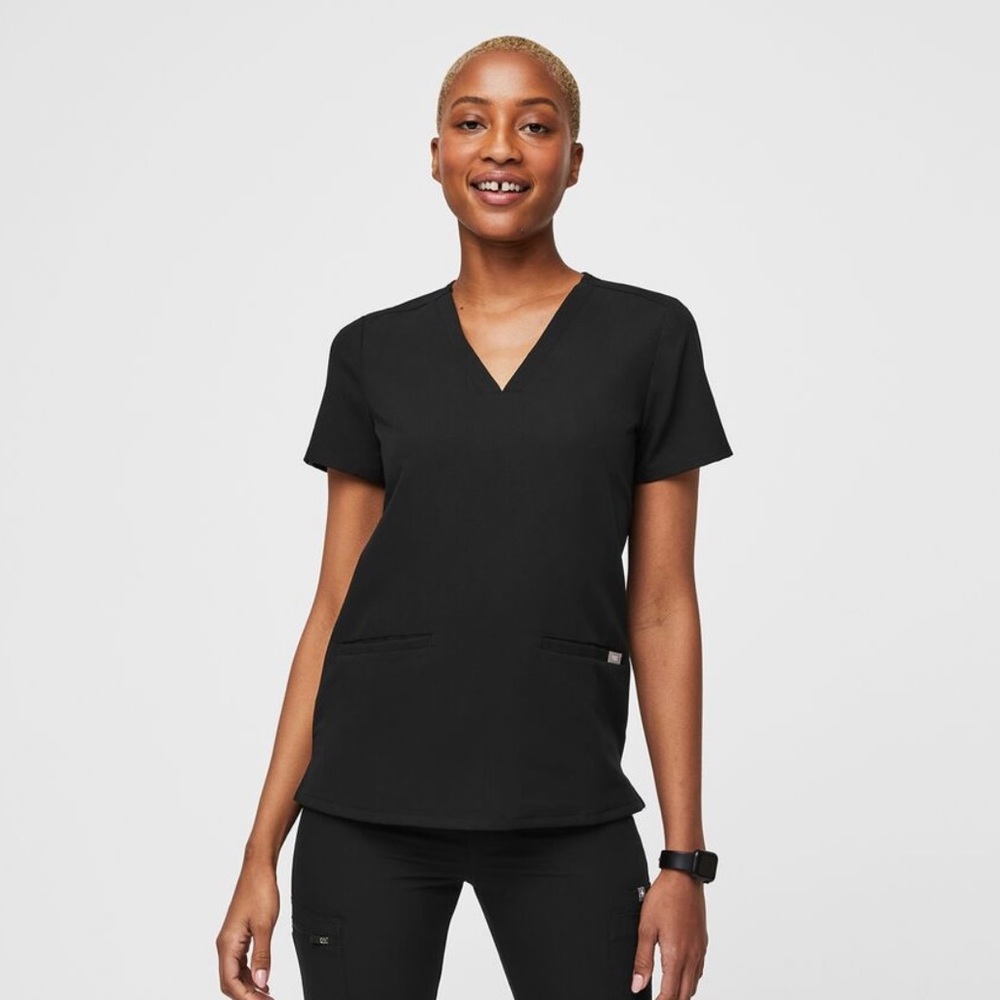 Figs Casma Three pocket scrub top black